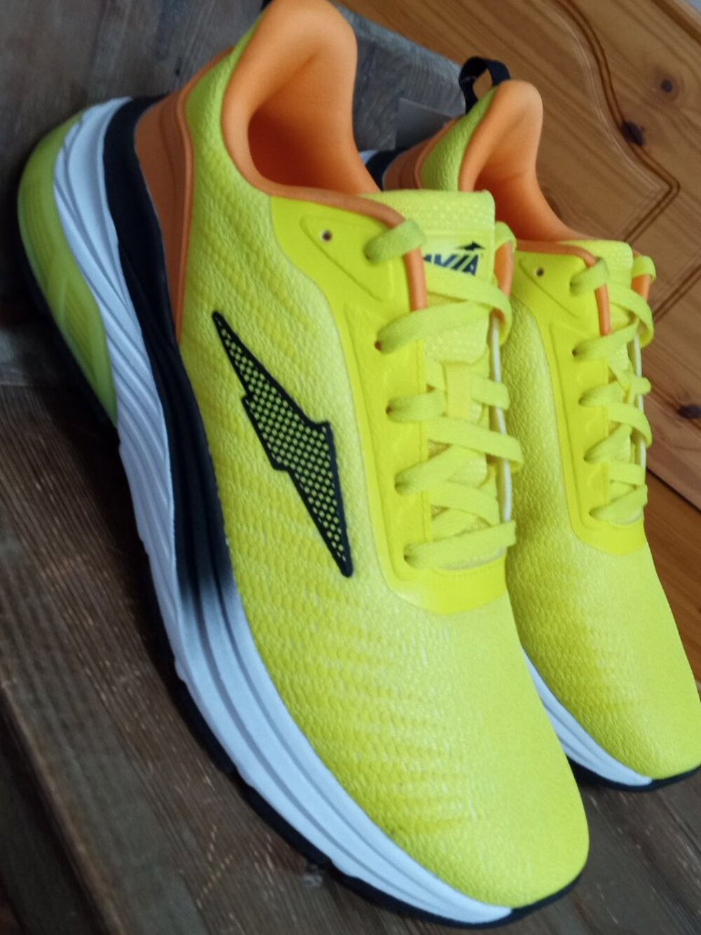 Avia Men's Size 8.5 Hypersonic Gel Running Shoes NEW!